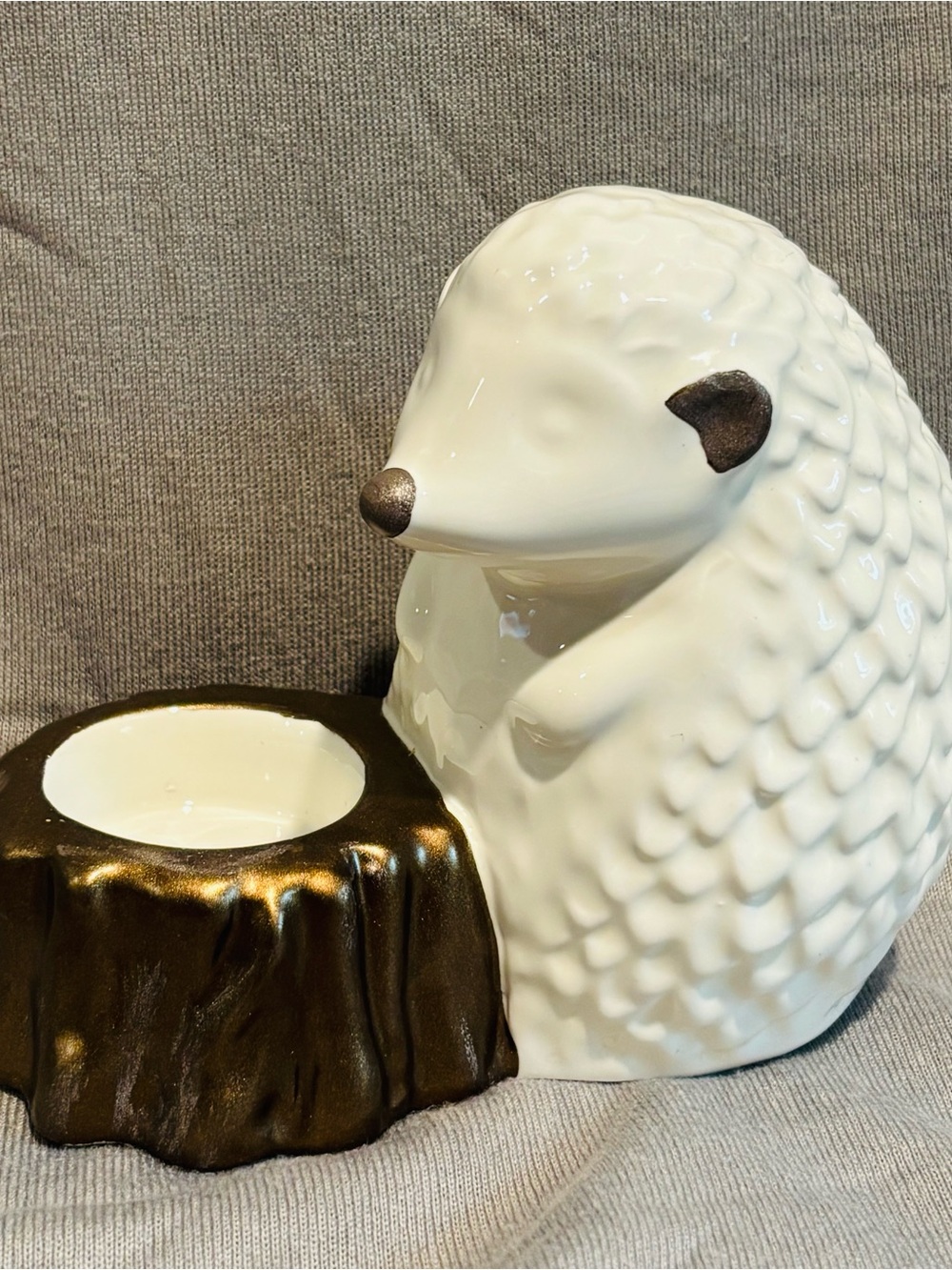 Ceramic Hedgehog Tealight Holder - Picture 5 of 7